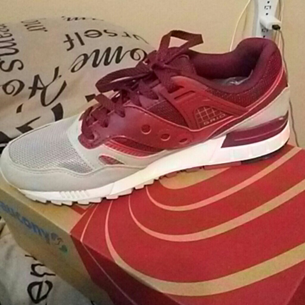 Men's Shoe